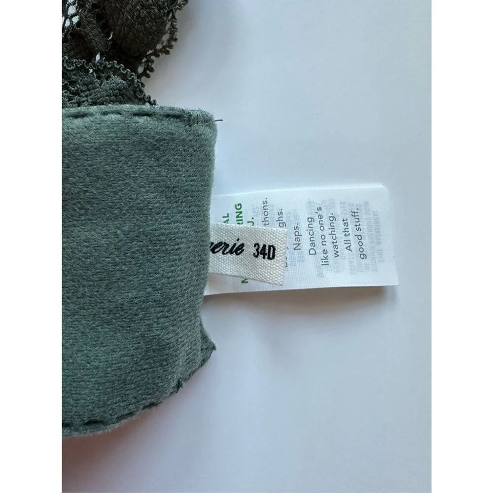 Size 34D Aerie Real Happy Wireless Green Lace Trim Bra